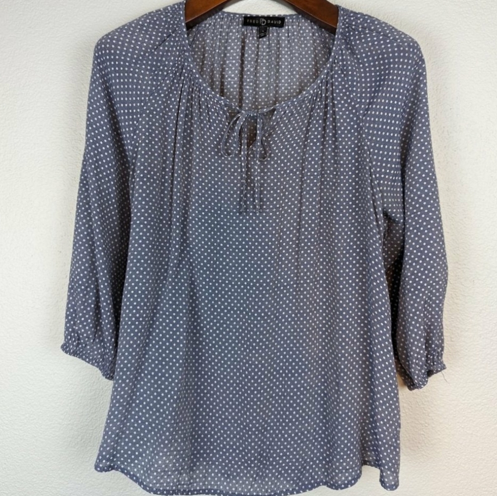 💕💕💕 5 for $20 Pastel blue white polka dot flowy lightweight top XL bow tie